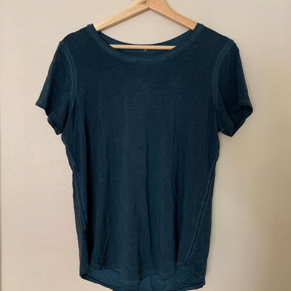 Lululemon blue boyfriend tee